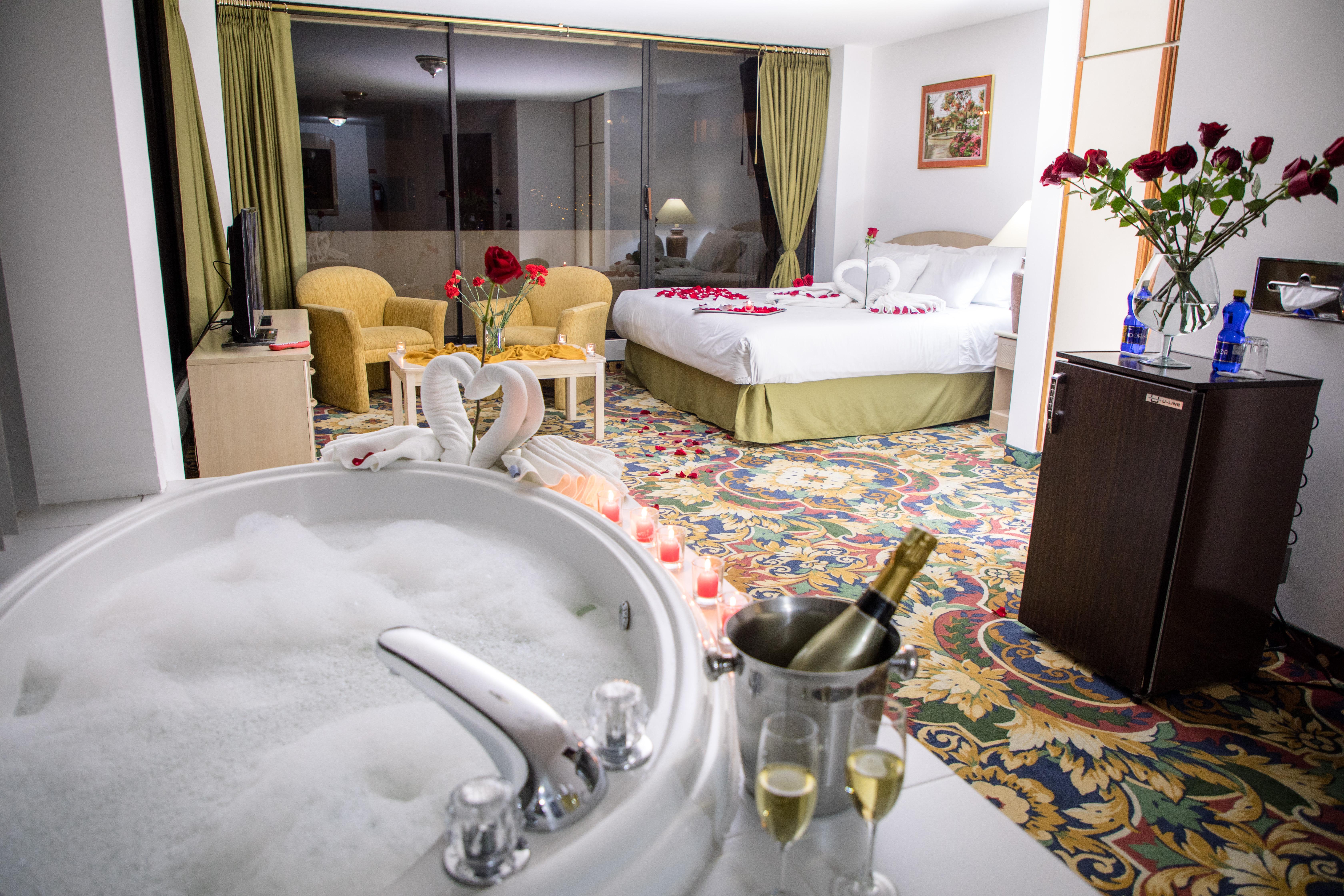 Stanford Suites Hotel Quito Esterno foto