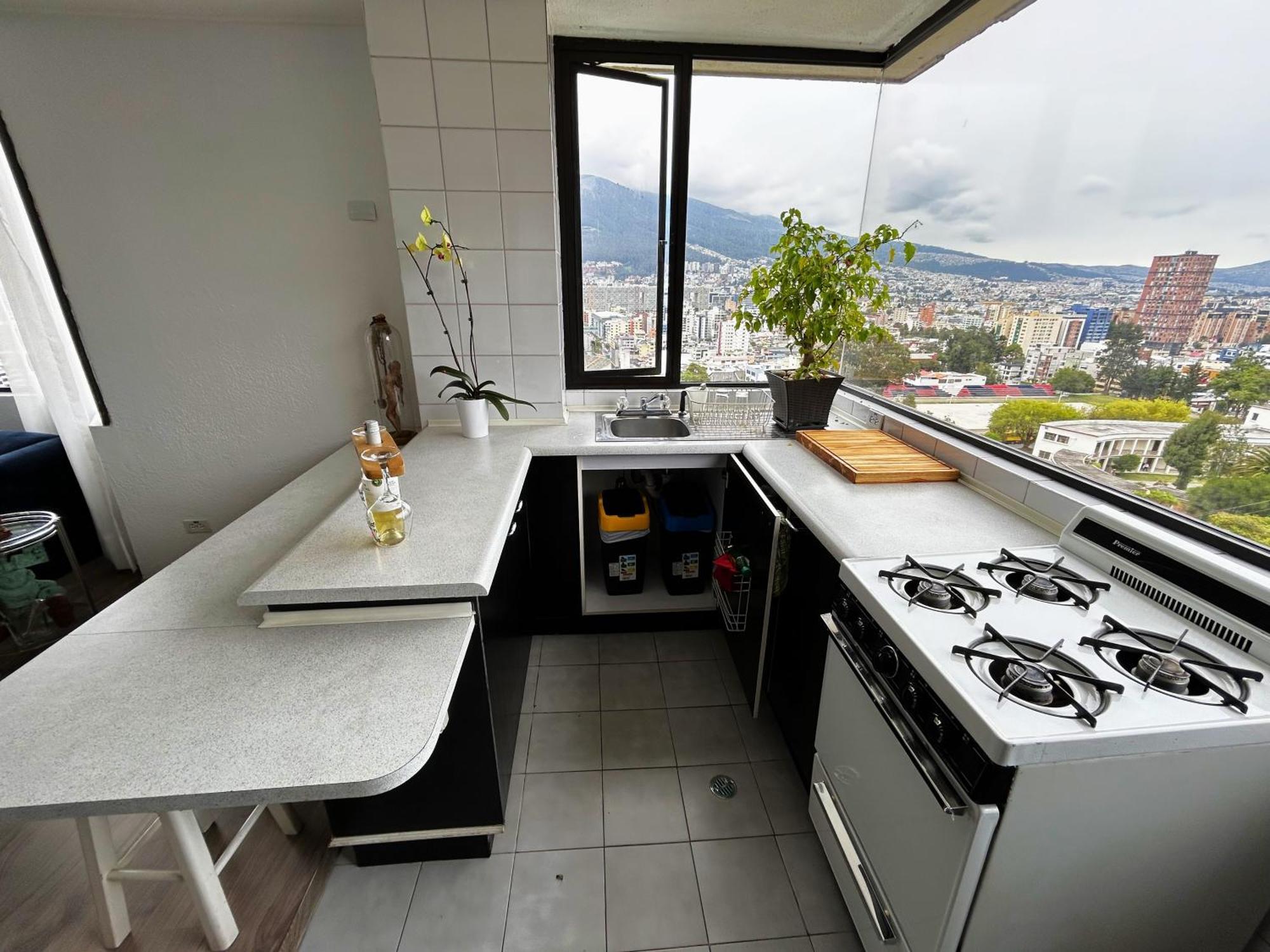 Stanford Suites Hotel Quito Esterno foto