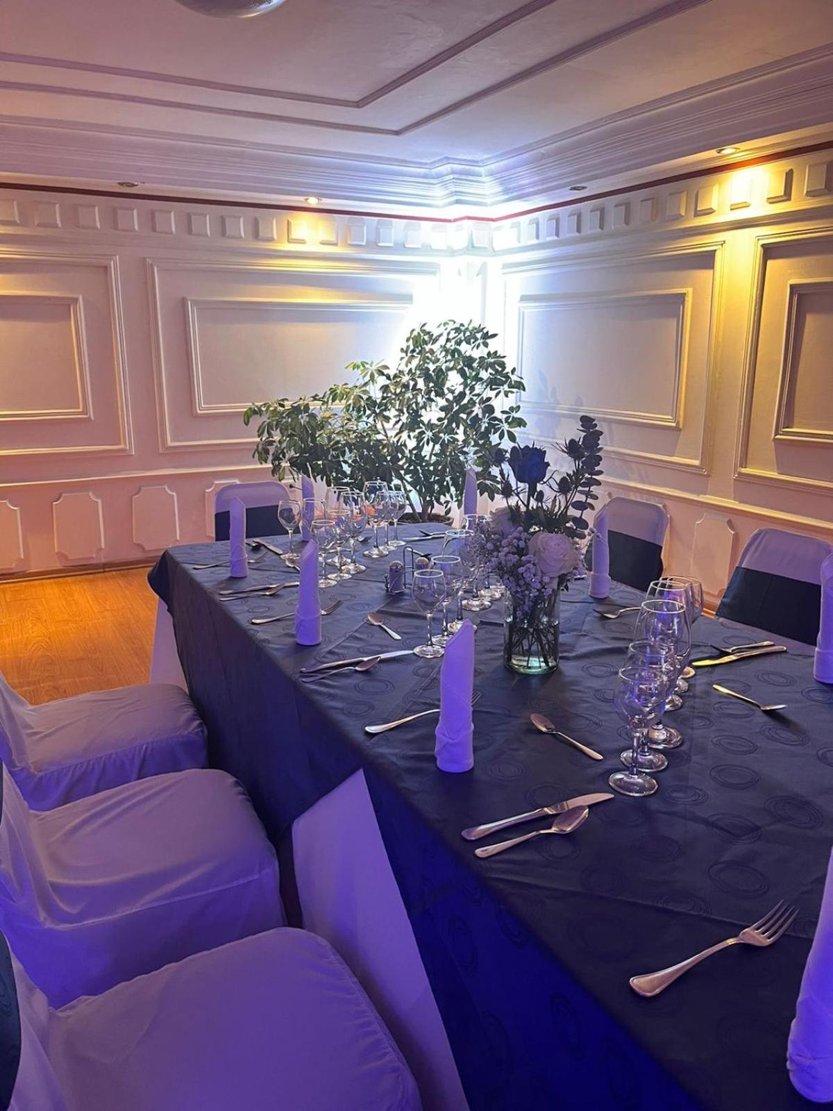 Stanford Suites Hotel Quito Esterno foto